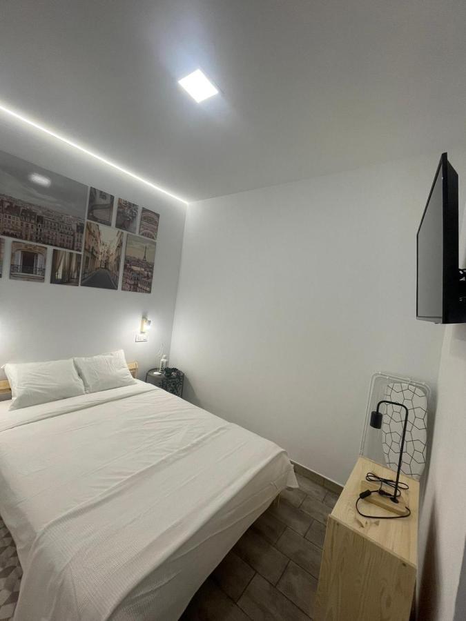Apartamentos Jap Villaamil Мадрид Экстерьер фото